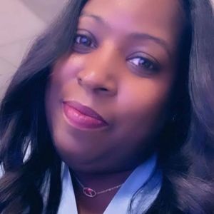 Meet your Posher, Roxy